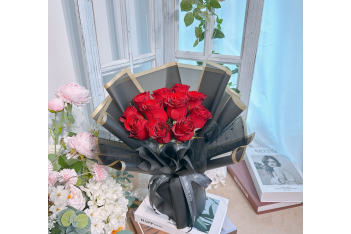 11 Stems Roses Bouquet